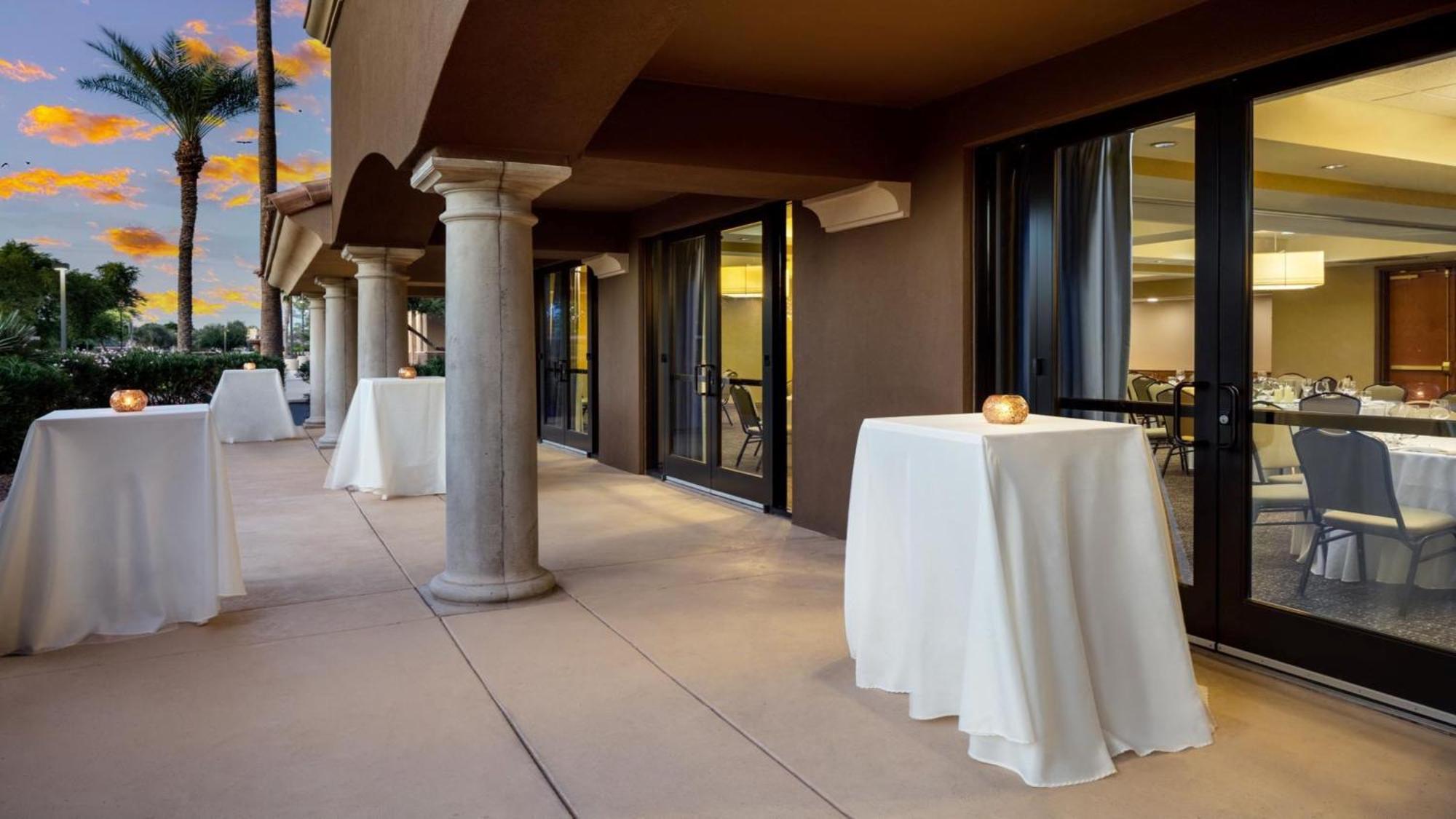 Holiday Inn Phoenix/Chandler By Ihg Екстериор снимка